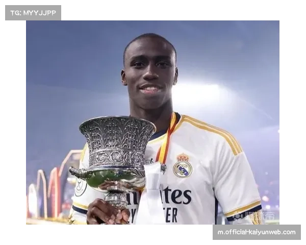 费兰·门迪复出在即 左后卫人选竞争加剧考验教练决策